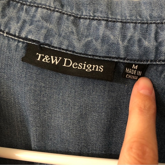 T&W Designs size medium denim Shirt with buttons - Picture 2 of 4